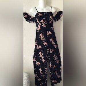 Wild Fable women’s jumpsuit. Size XS